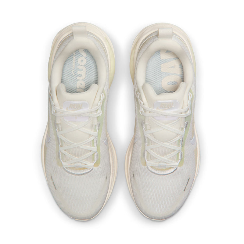 Women's Vomero 18 (100 - Summit White/White-Chalk-Sea Glass)