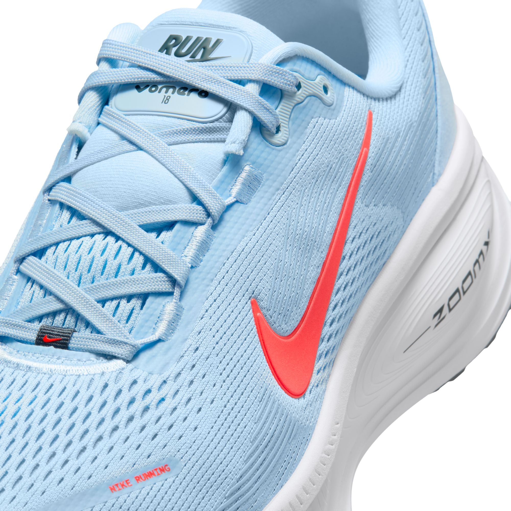 Men's Vomero 18 (411 - Ice Blue/Bright Crimson-White-Blue Fox