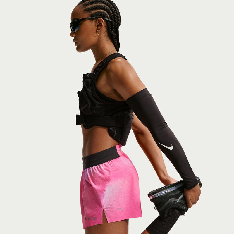 Women's Swift Dri-FIT Mid-Rise 2.5" Brief-Lined Running Shorts (645 - Hyper Pink)