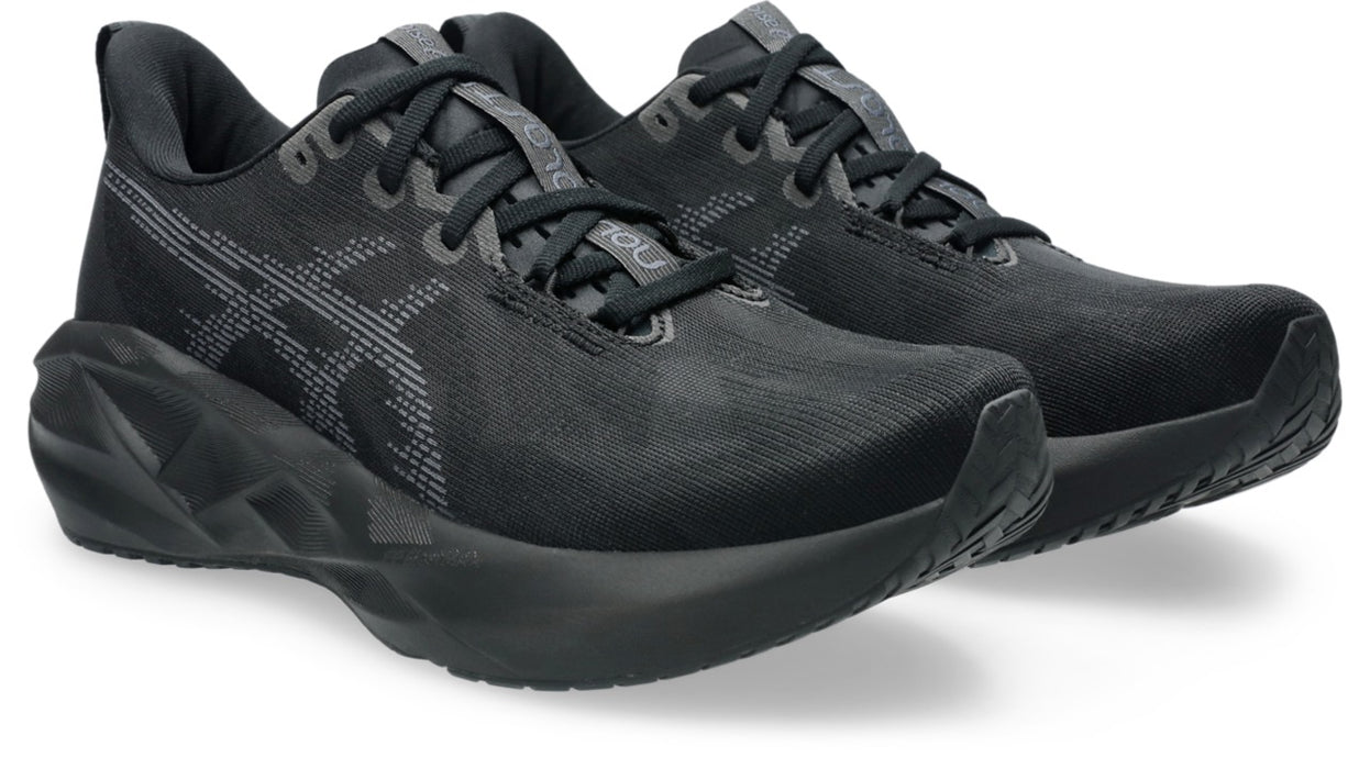 Men's Novablast 5 (002 - Black/Carrier Grey)