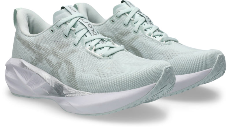 Women's Novablast 5 (300 - Pure Aqua/Seal Grey)