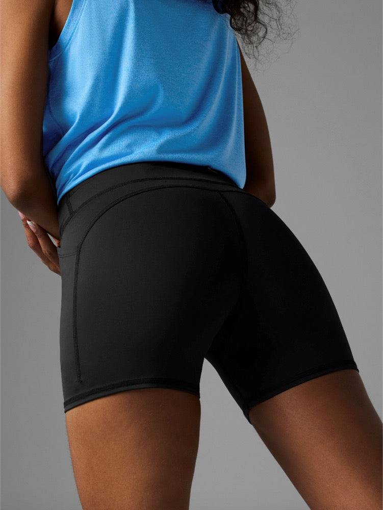 Women's Speed Leggy 4" Short (1 - Black)