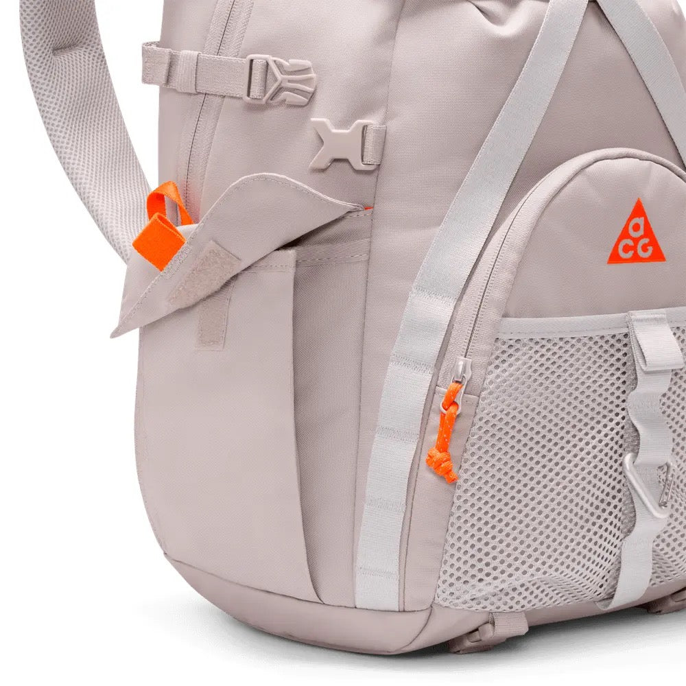 Nike ACG 