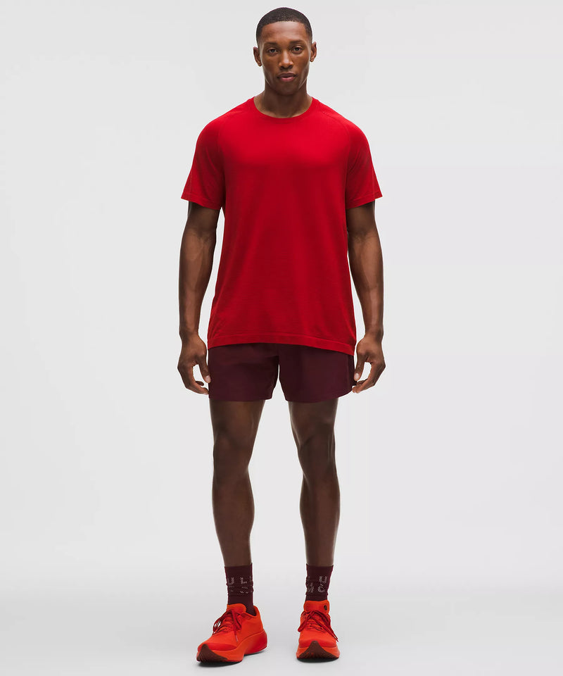 Men's Metal Vent Tech Short-Sleeve Shirt (College Crimson/College Crimson)