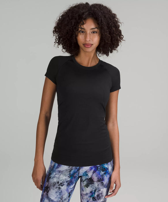 Women's Swiftly Tech Short-Sleeve Shirt 2.0 (Black)