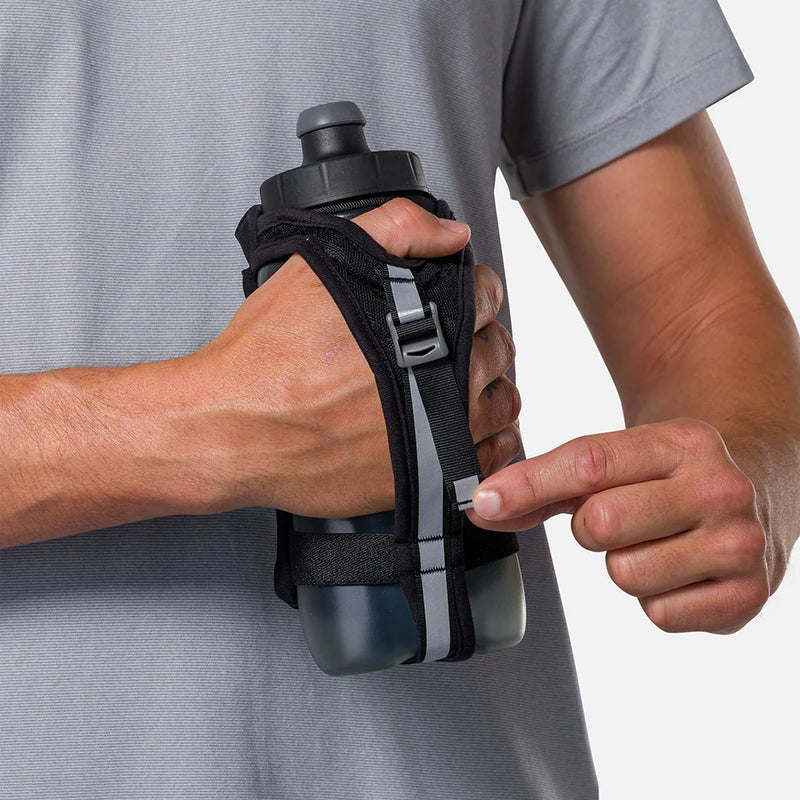 SpeedDraw 2 Flask 22oz (Black/Reflective Silver)