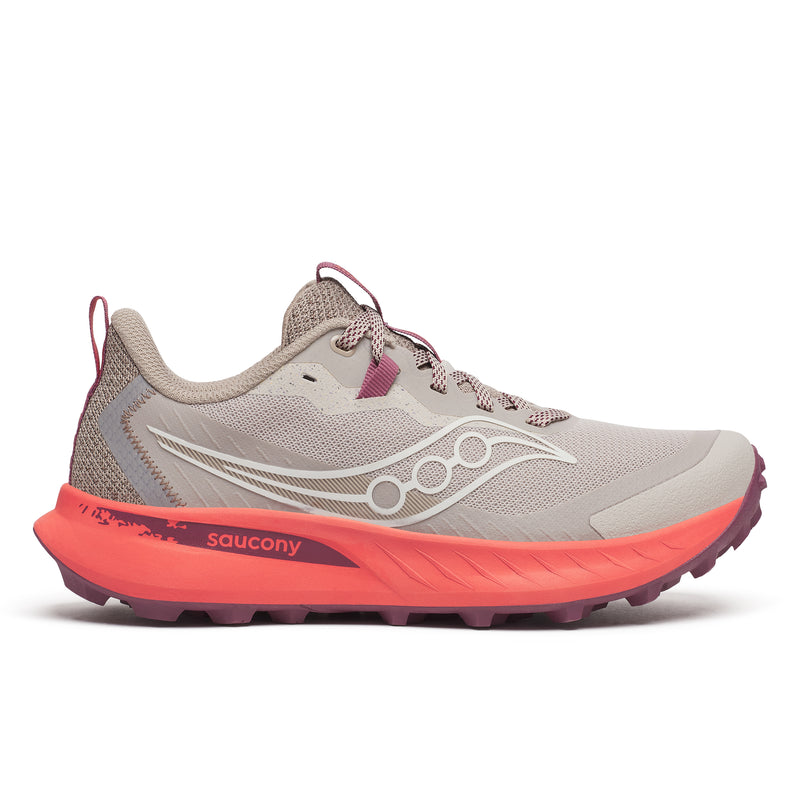 Women's Peregrine 15 (250 - Oat/Salmon)