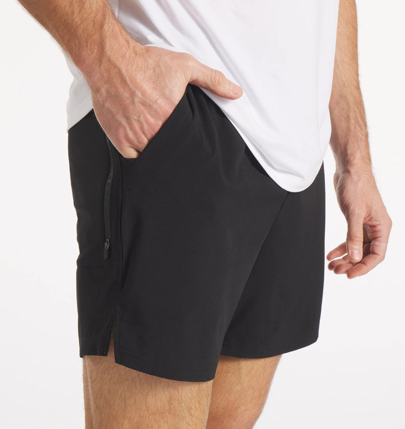 Men's Stride Short [5.5"] (Black)