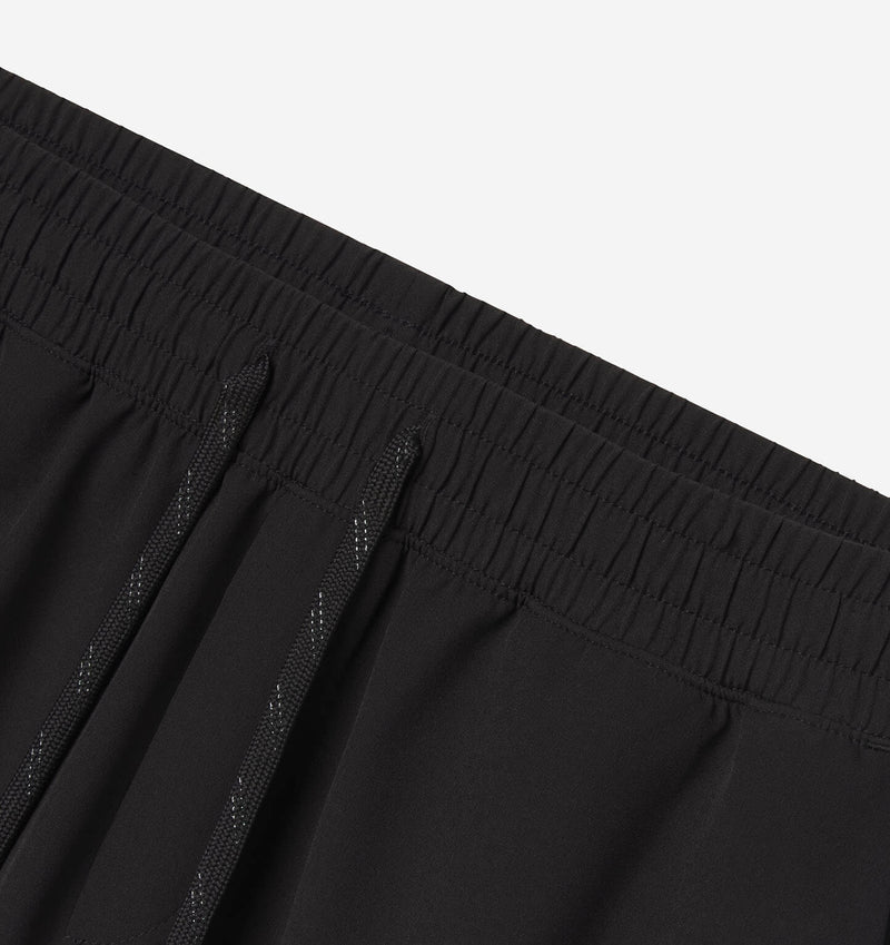 Men's Stride Short [7.5"] (Black)