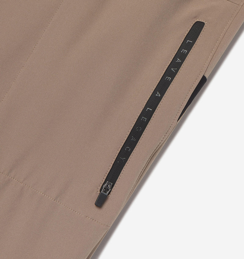 Men's Stride Short [7.5"] (Desert Khaki)