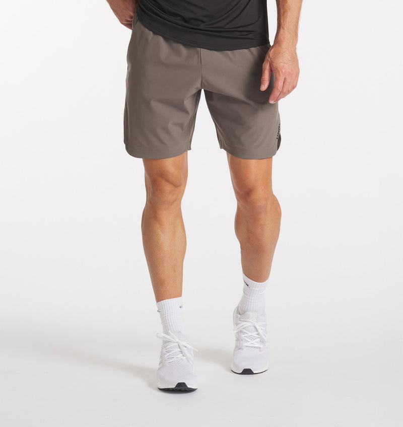 Men's Daybreaker Short [7.5"] (Dark Taupe)