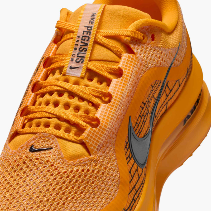 Men's Pegasus Premium (700 - University Gold/Black-Laser Orange)