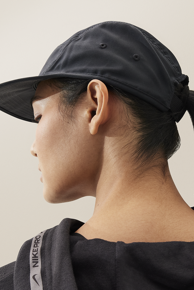 Unisex DRI-Fit Fly Unstructured Swoosh Cap (010 - Black/Anthracite/White)