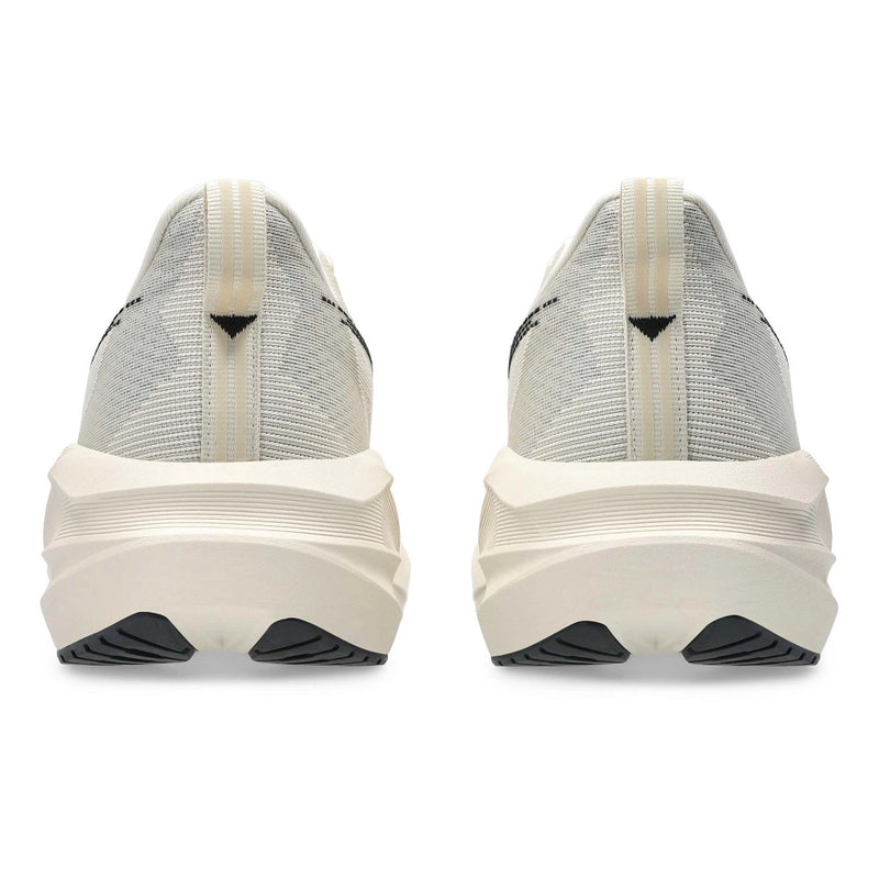 Men's Novablast 5 (250 - Oatmeal/Black)