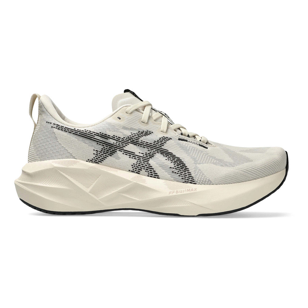 Men's Novablast 5 (250 - Oatmeal/Black) — TC Running Co