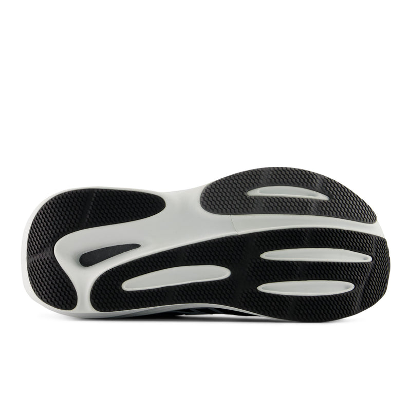 Women's Fresh Foam X 860 v15 (4NE - Black/White)