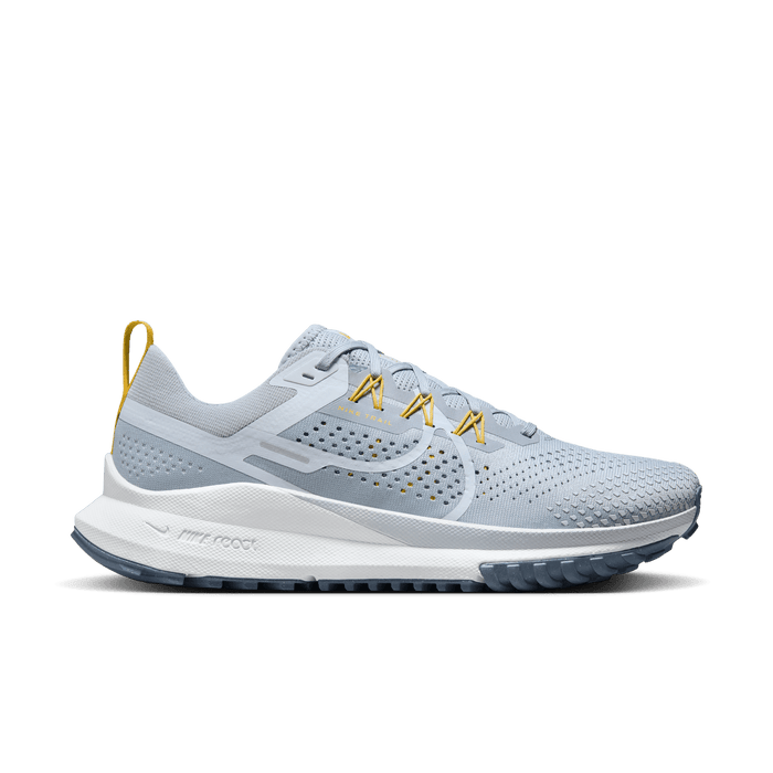 Nike pegasus sales vs react