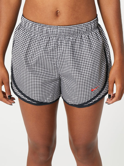 Women's Nike Icon Clash Tempo Shorts (100 - White/Black)