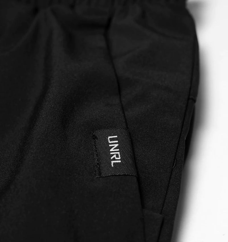 Men's Stride Short [8.5"] (Black)